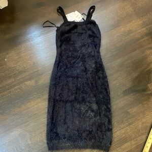 Fabletics NWT sweater size M medium fuzzy dress black 90s
